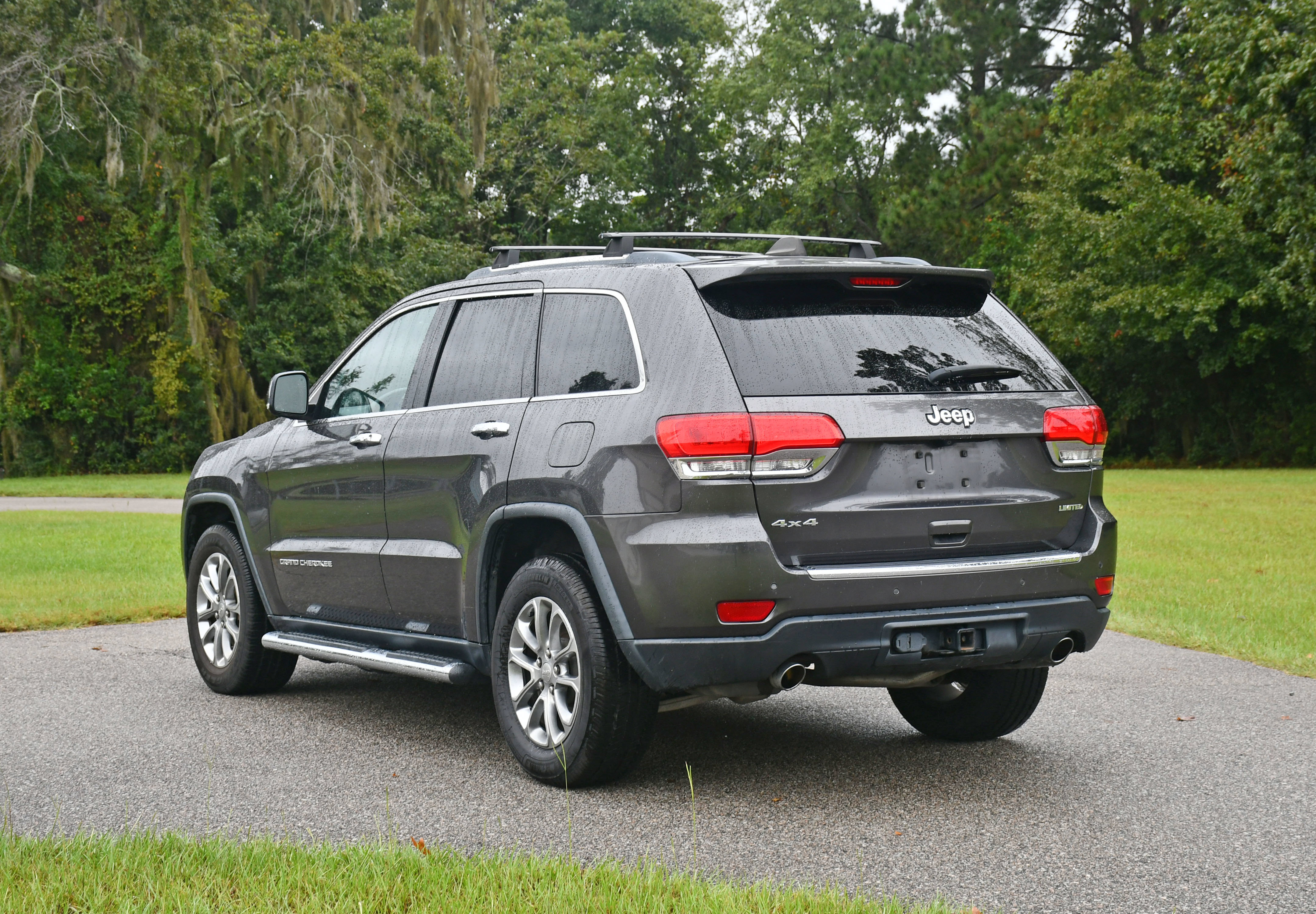 Used 2014 Jeep Grand Cherokee Limited AWD/4WD image 3