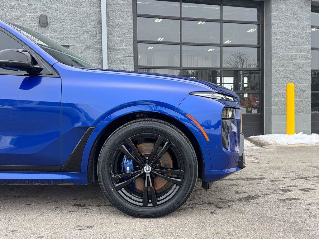 Used 2023 BMW X7 M60i w/ Executive Package image 56