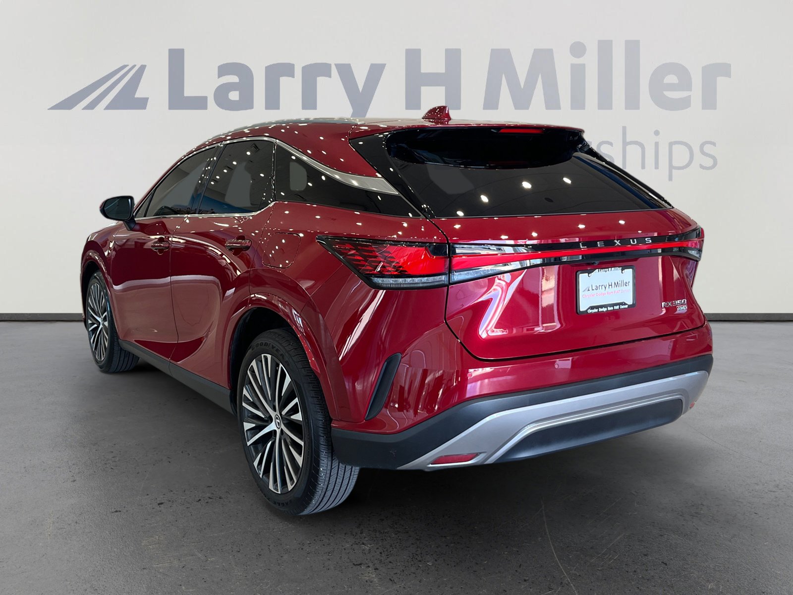 Used 2023 Lexus RX 350 Premium Plus w/ Cold Area Package image 3