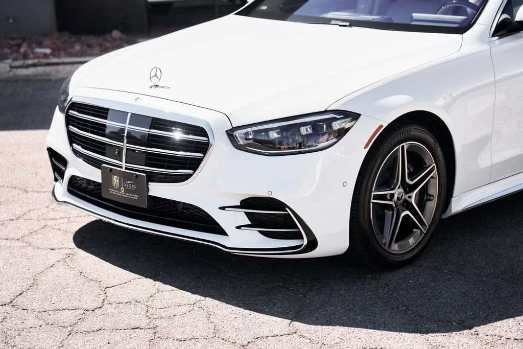 Used 2024 Mercedes-Benz S 580e 4MATIC Sedan image 6