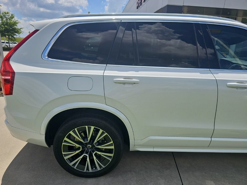 Used 2020 Volvo XC90 T6 Momentum w/ Protection Package Premier AWD/4WD image 14
