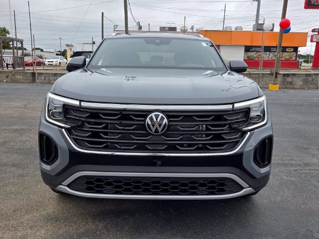 New 2026 Volkswagen Atlas Cross Sport SE FWD image 2