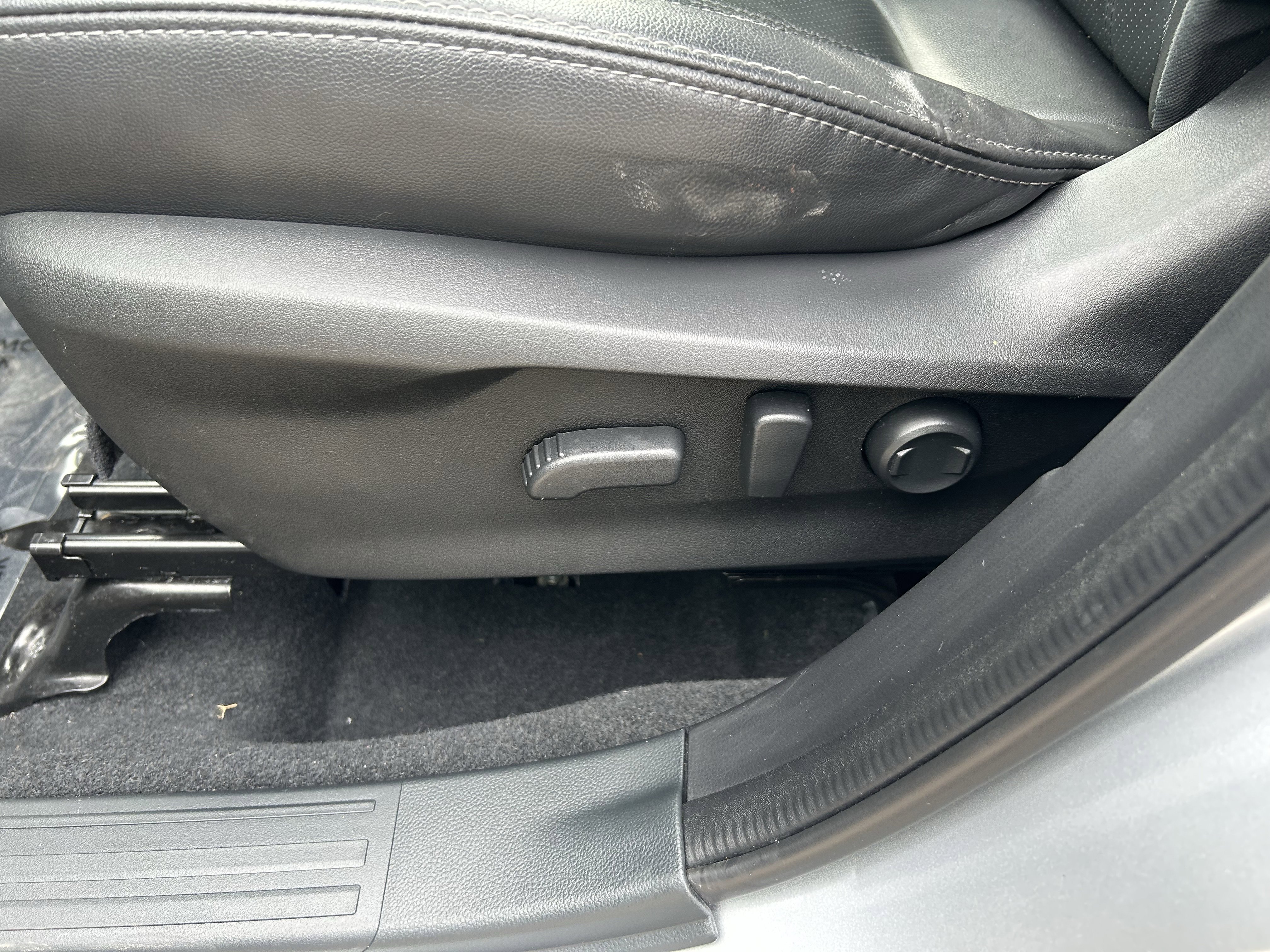 Used 2023 Subaru Forester Touring image 22