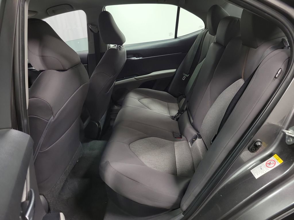 Used 2018 Toyota Camry LE FWD image 24