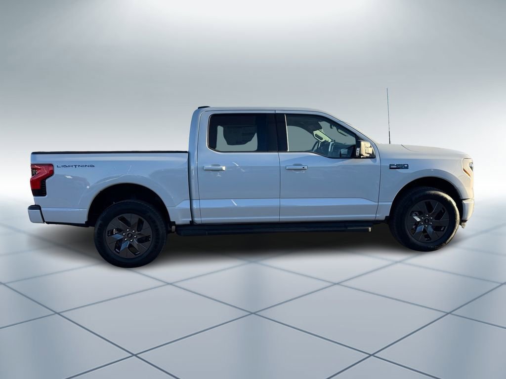 New 2025 Ford F150 Lightning Flash AWD/4WD image 3