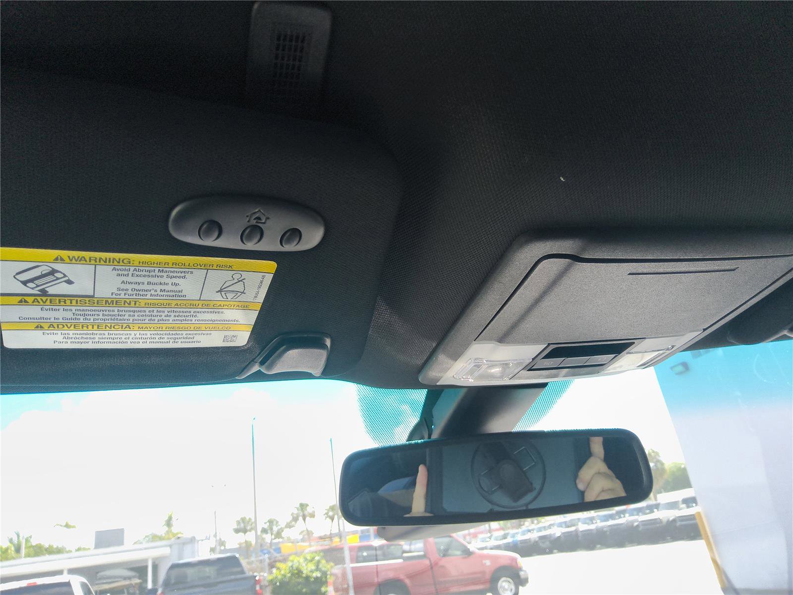 Used 2017 Ford Explorer Platinum image 35