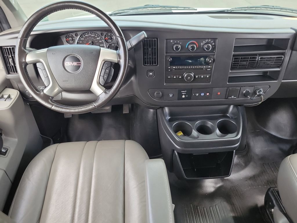 Used 2016 GMC Savana 3500 LS image 4