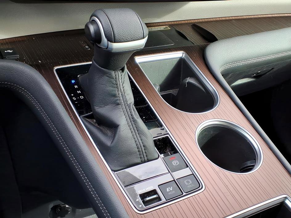 Certified 2022 Toyota Sienna XLE w/ XLE Plus Package image 19