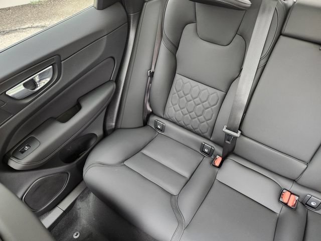 New 2026 Volvo XC60 T8 Plus w/ Climate Package AWD/4WD image 13