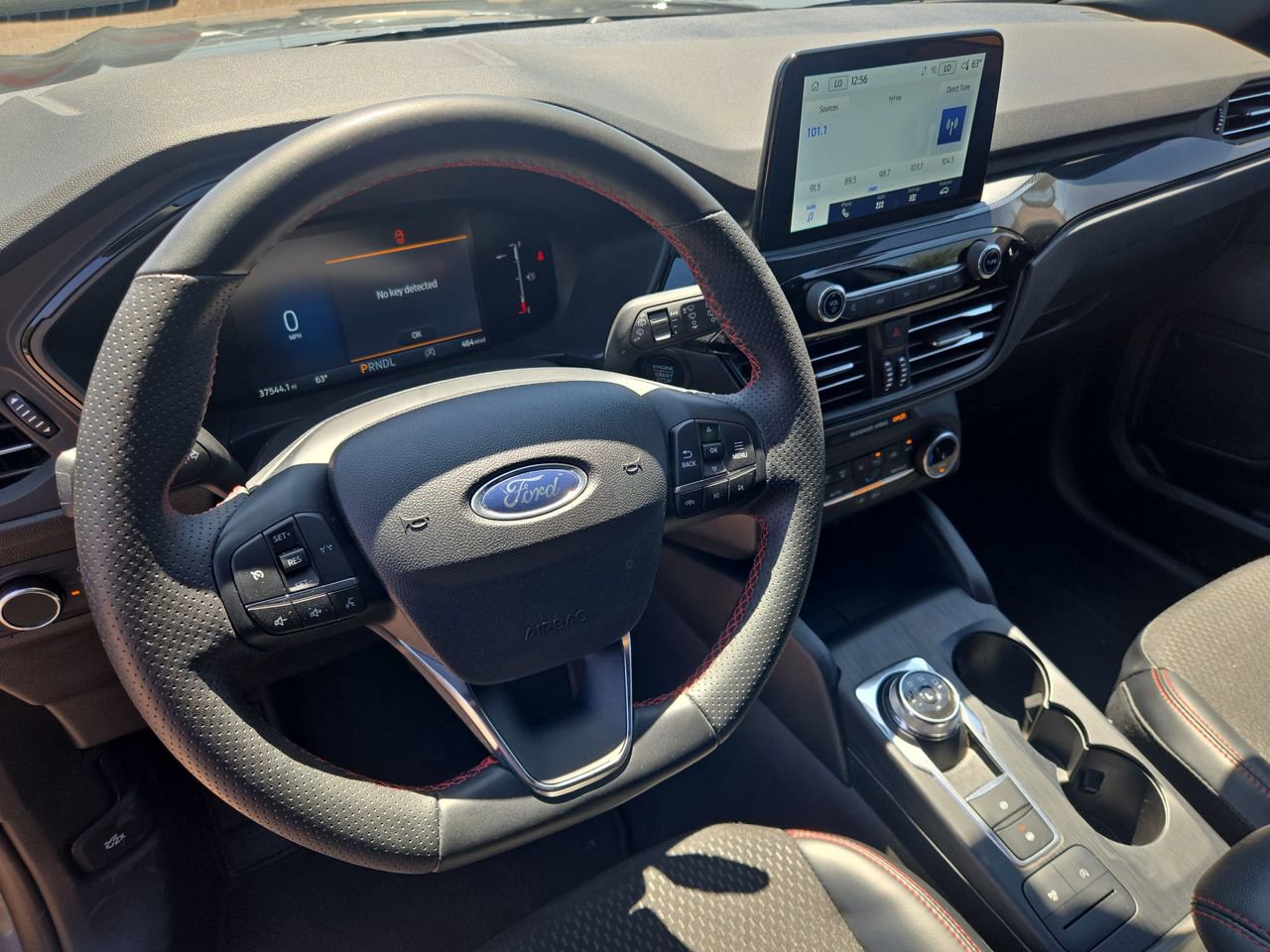 Used 2025 Ford Escape ST-Line FWD image 19