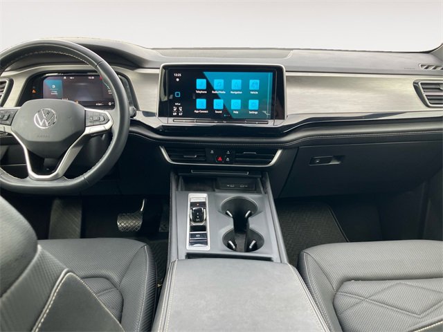 Used 2024 Volkswagen Atlas Cross Sport SE image 11