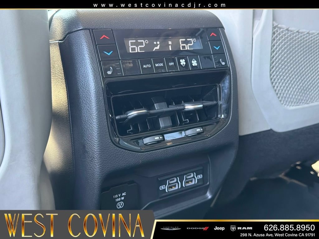 Used 2022 Jeep Grand Cherokee Summit w/ Advanced Protech Group IV AWD/4WD image 37