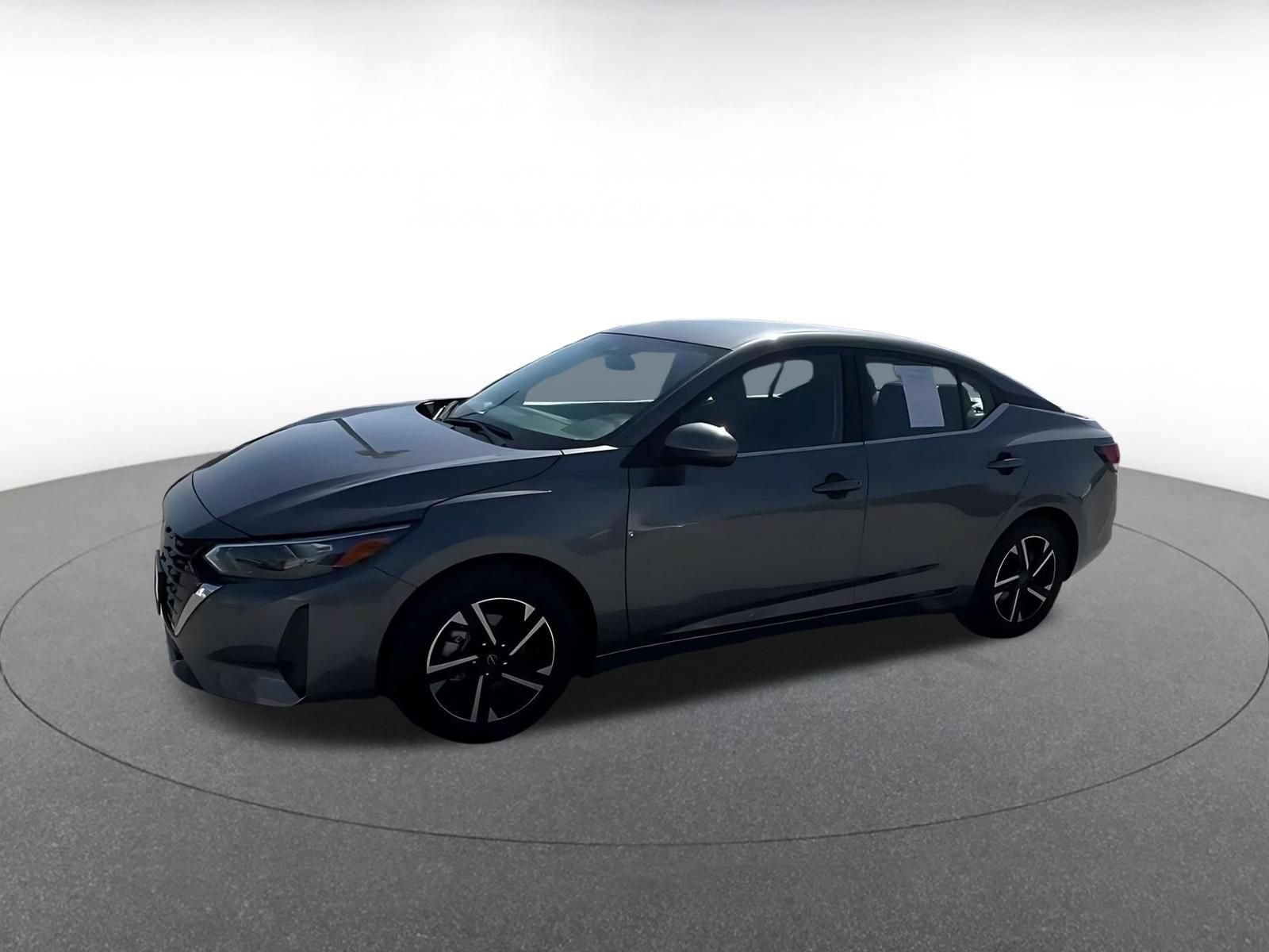 Used 2025 Nissan Sentra SV FWD image 8