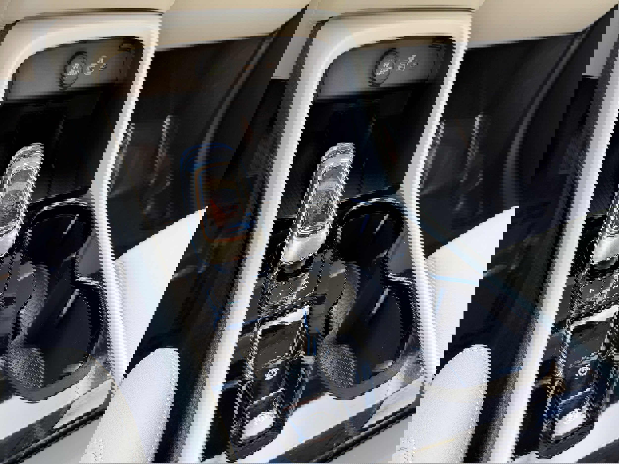 New 2026 Volvo XC40 B5 Plus w/ Protection Package Premier image 13