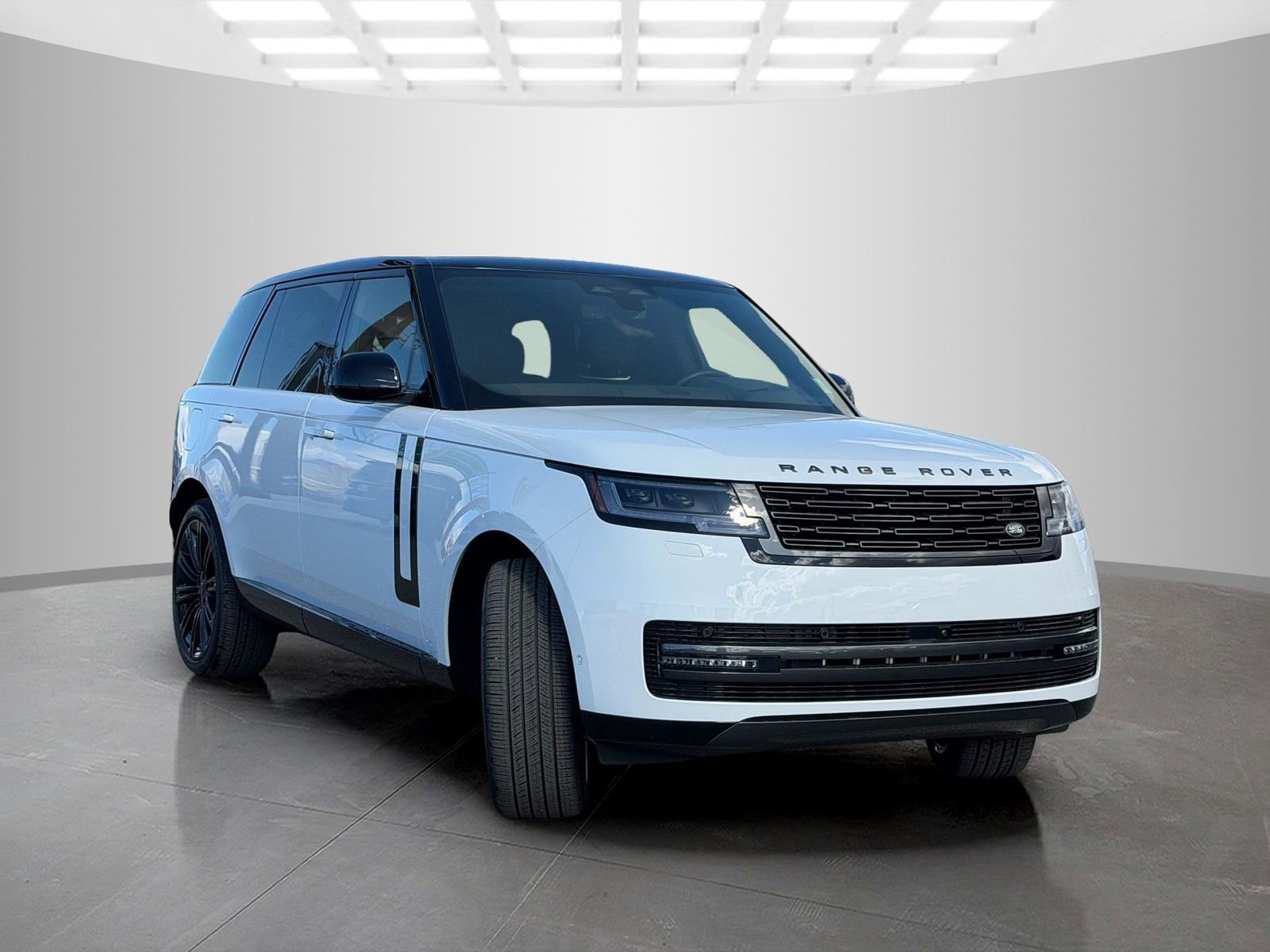 New 2026 Land Rover Range Rover Long Wheelbase SE image 3