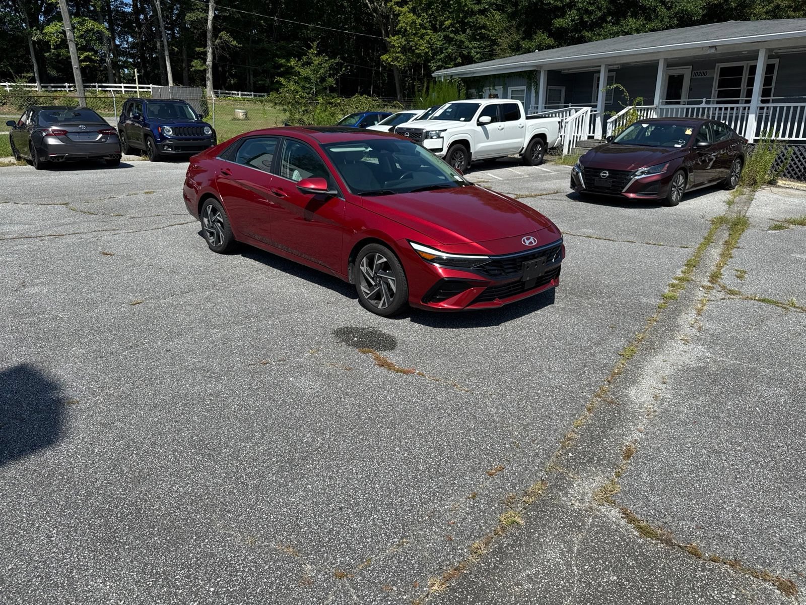 Certified 2024 Hyundai Elantra Limited FWD image 6