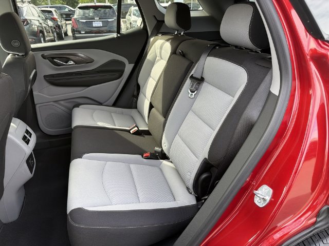 Used 2023 GMC Terrain SLE w/ Driver Convenience Package FWD image 23