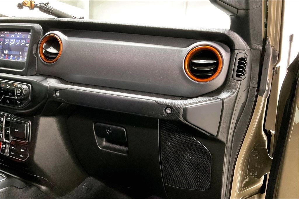 Used 2020 Jeep Gladiator Mojave w/ Trailer Tow Package image 15