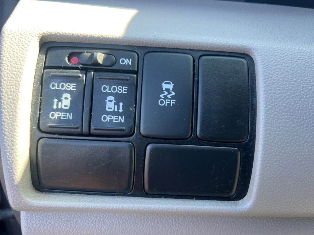 Used 2016 Honda Odyssey SE image 27