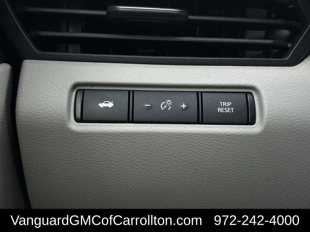 Used 2024 Nissan Altima 2.5 SV image 25