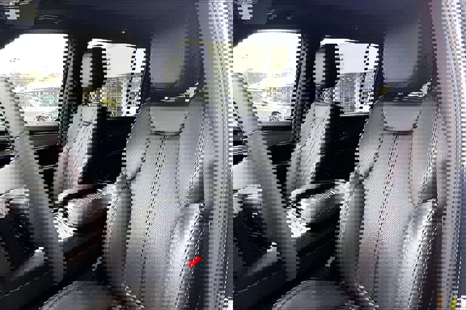 Used 2023 Jeep Wagoneer Series II image 8