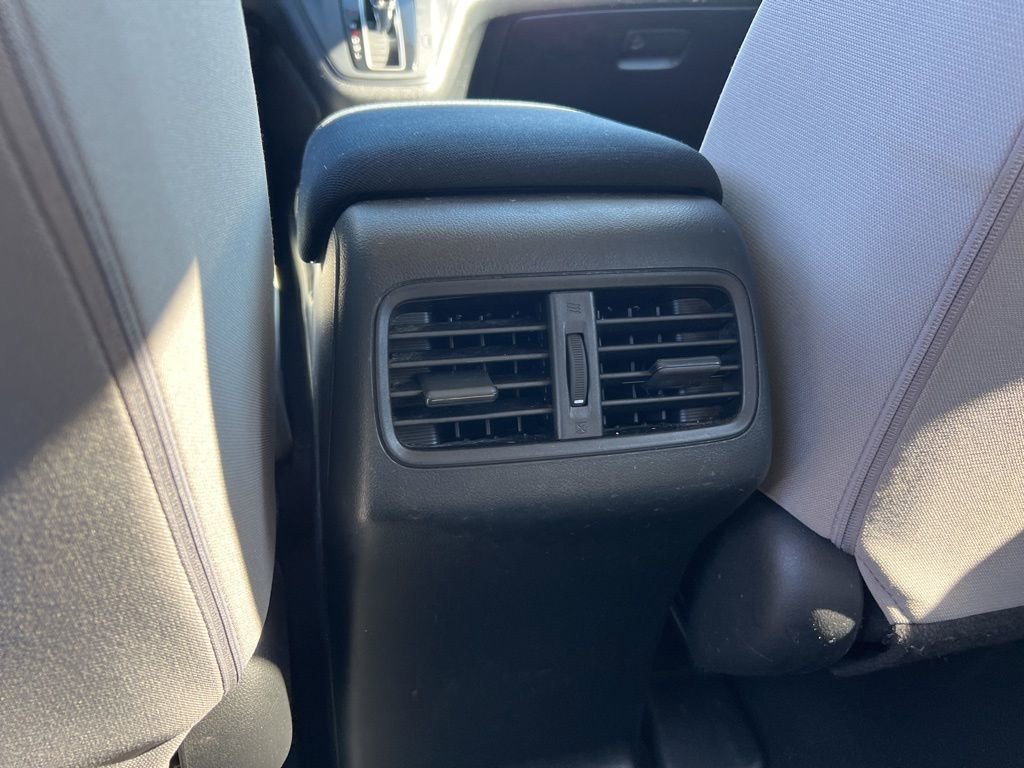 Used 2016 Honda CR-V SE image 18