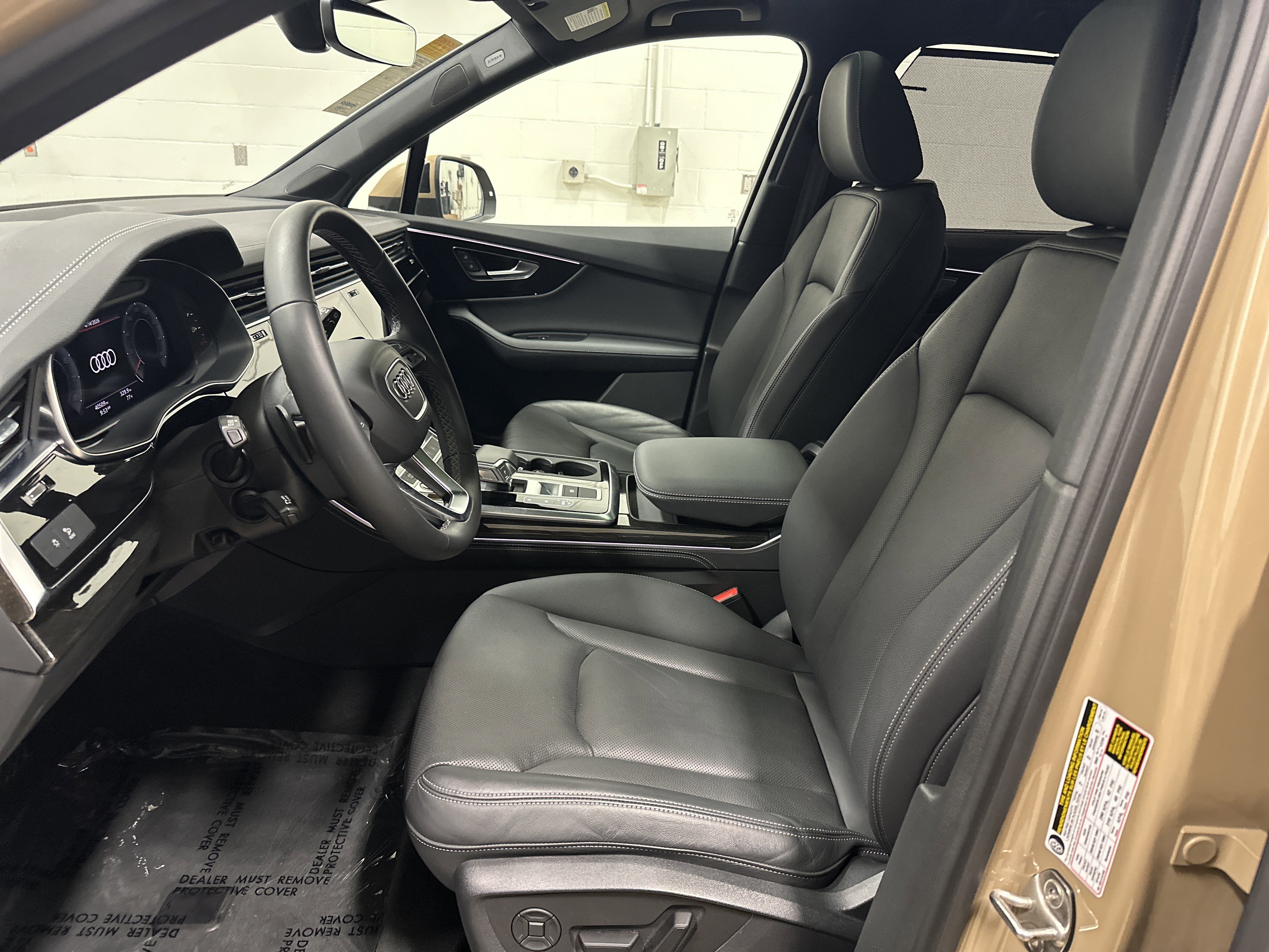 Used 2025 Audi Q7 3.0T Premium Plus image 16