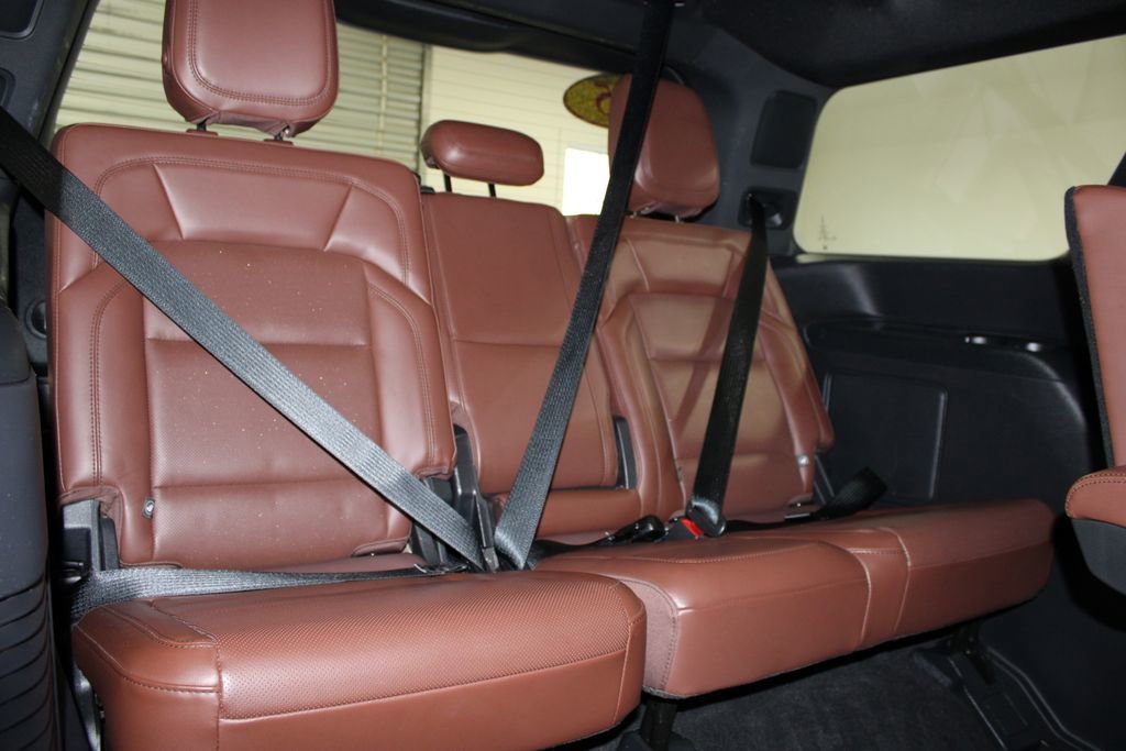 Used 2025 Lincoln Navigator Reserve image 39