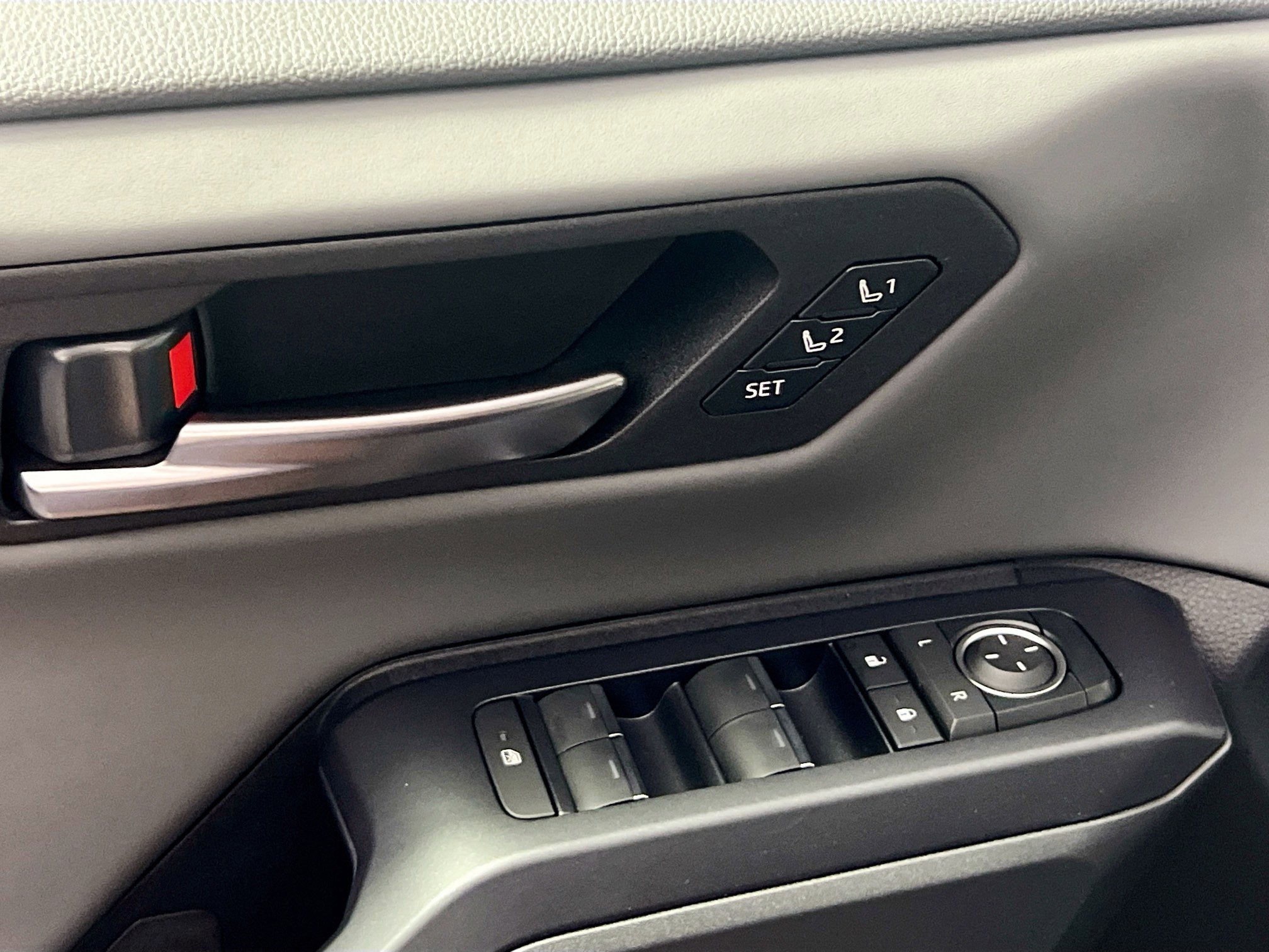 New 2026 Toyota RAV4 XSE image 16