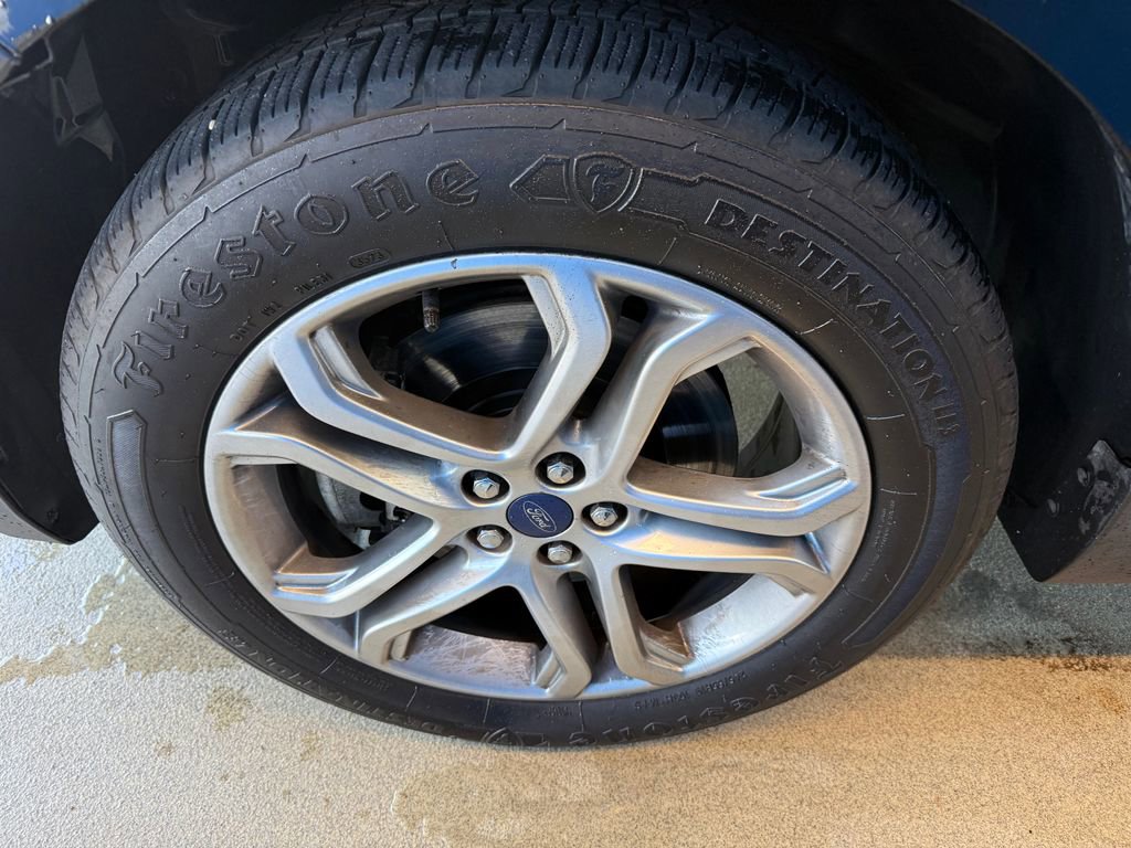 Used 2016 Ford Edge Titanium AWD/4WD image 9