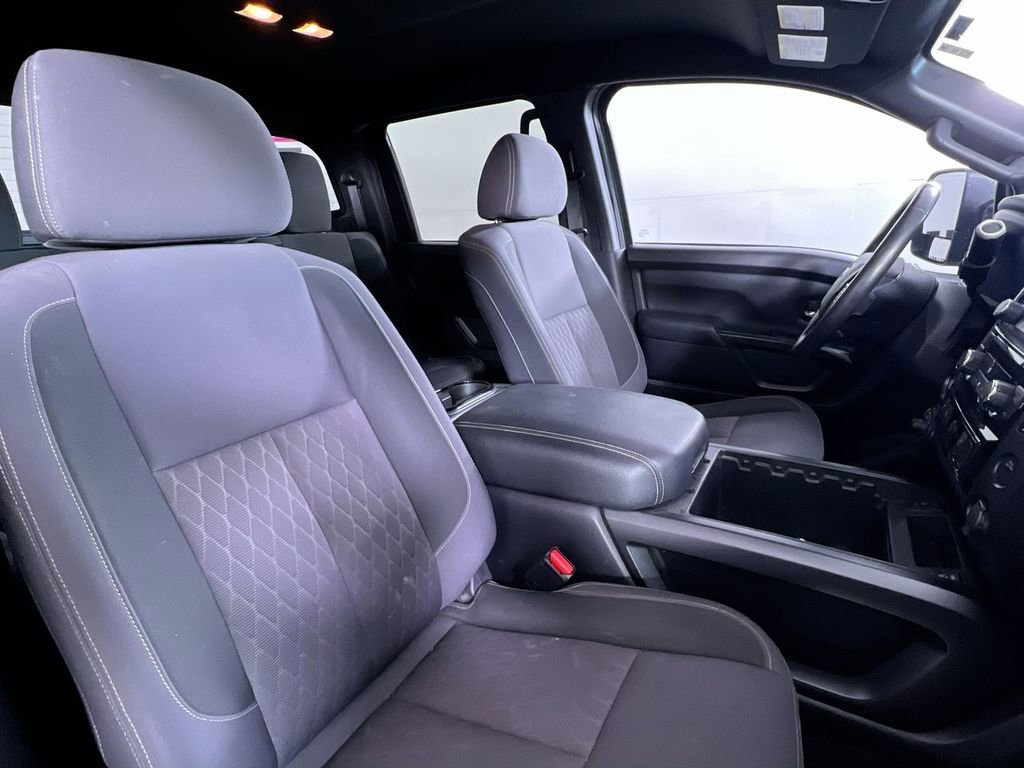 Used 2023 Nissan Titan SV w/ SV Convenience Package image 28