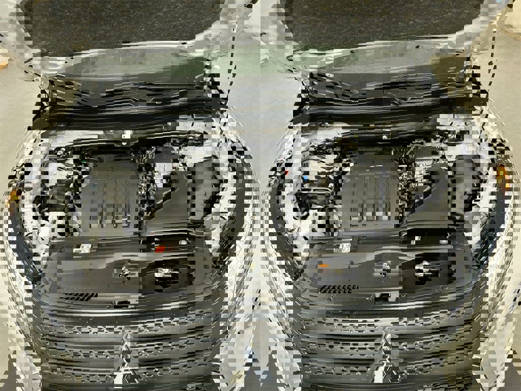 New 2026 Mitsubishi Eclipse Cross Black Edition image 9