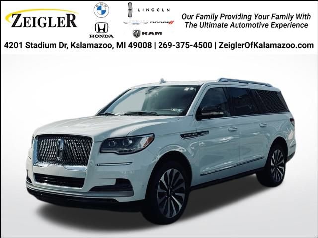 Used 2024 Lincoln Navigator L Reserve image 1