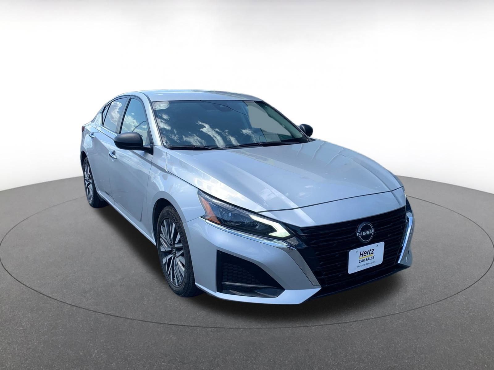 Used 2024 Nissan Altima 2.5 SV