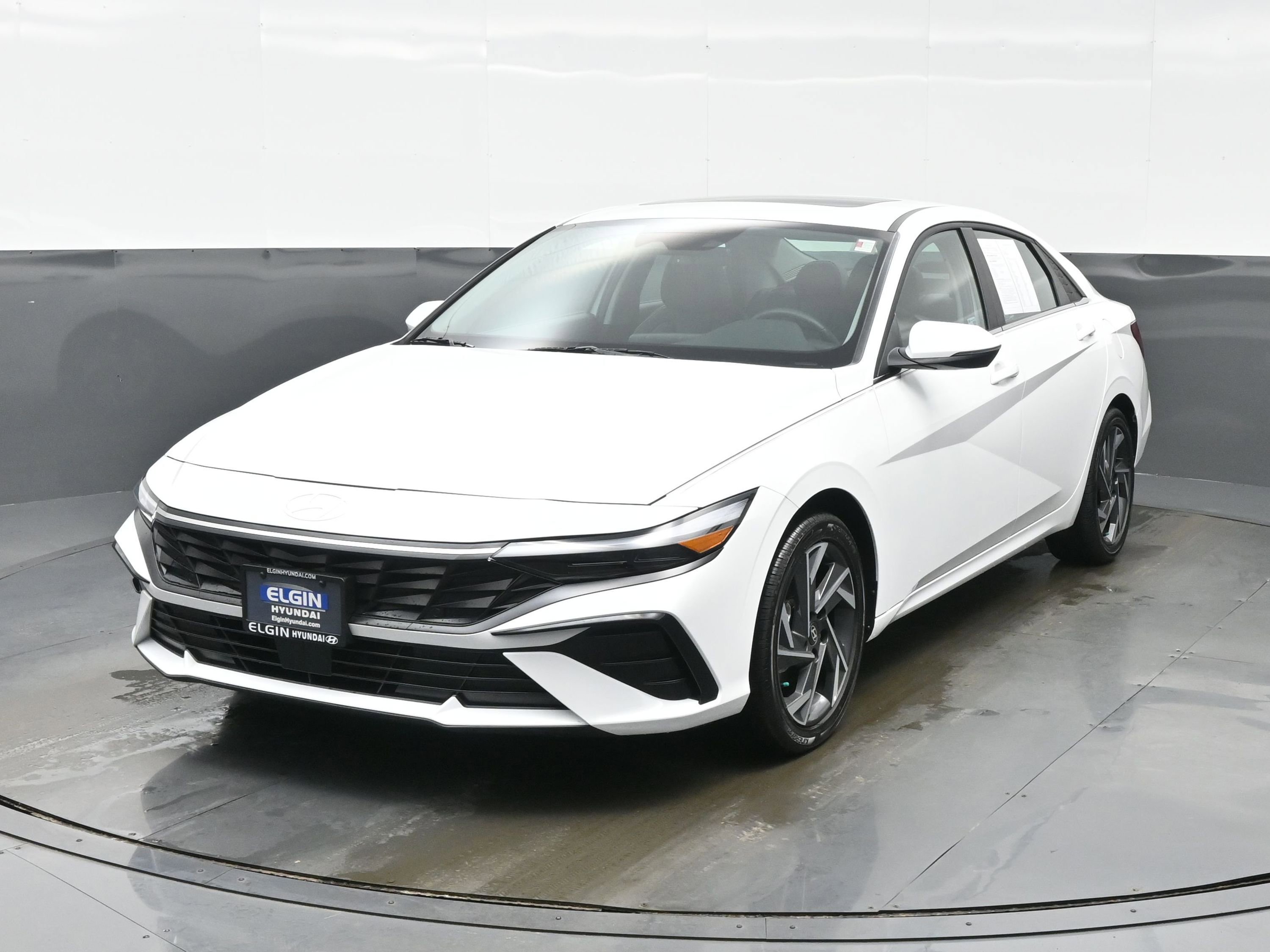 Certified 2025 Hyundai Elantra Limited image 1