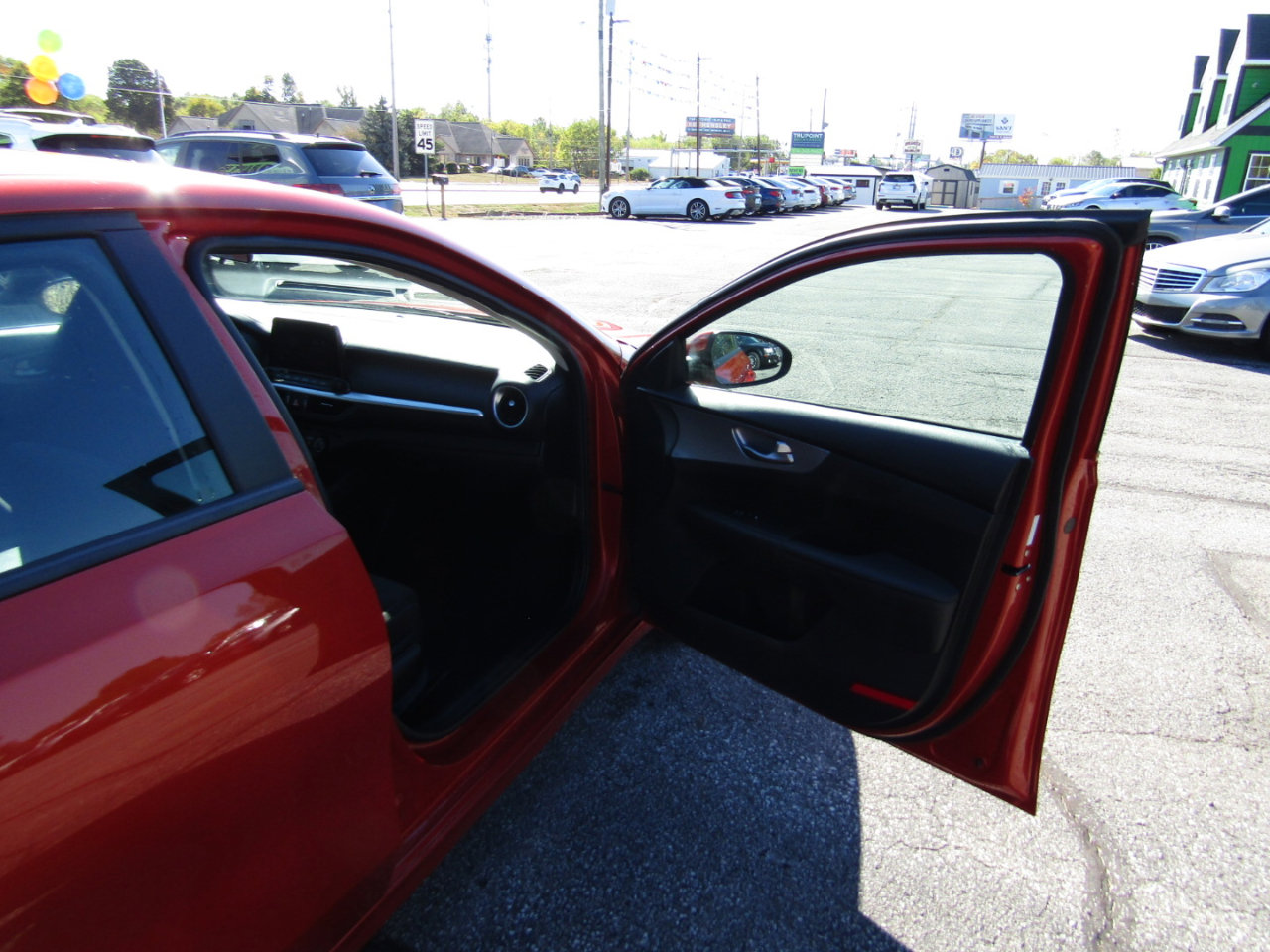 Used 2022 Kia Forte LXS w/ LXS Technology Package image 25