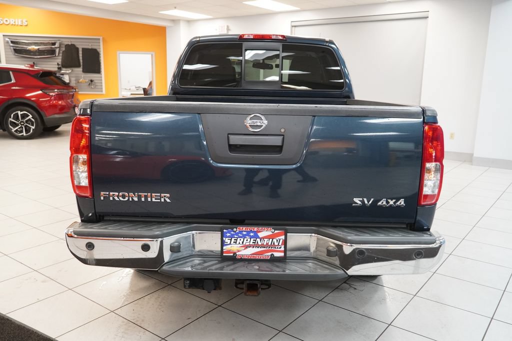 Used 2016 Nissan Frontier SV w/ SV Value Truck Package AWD/4WD image 8