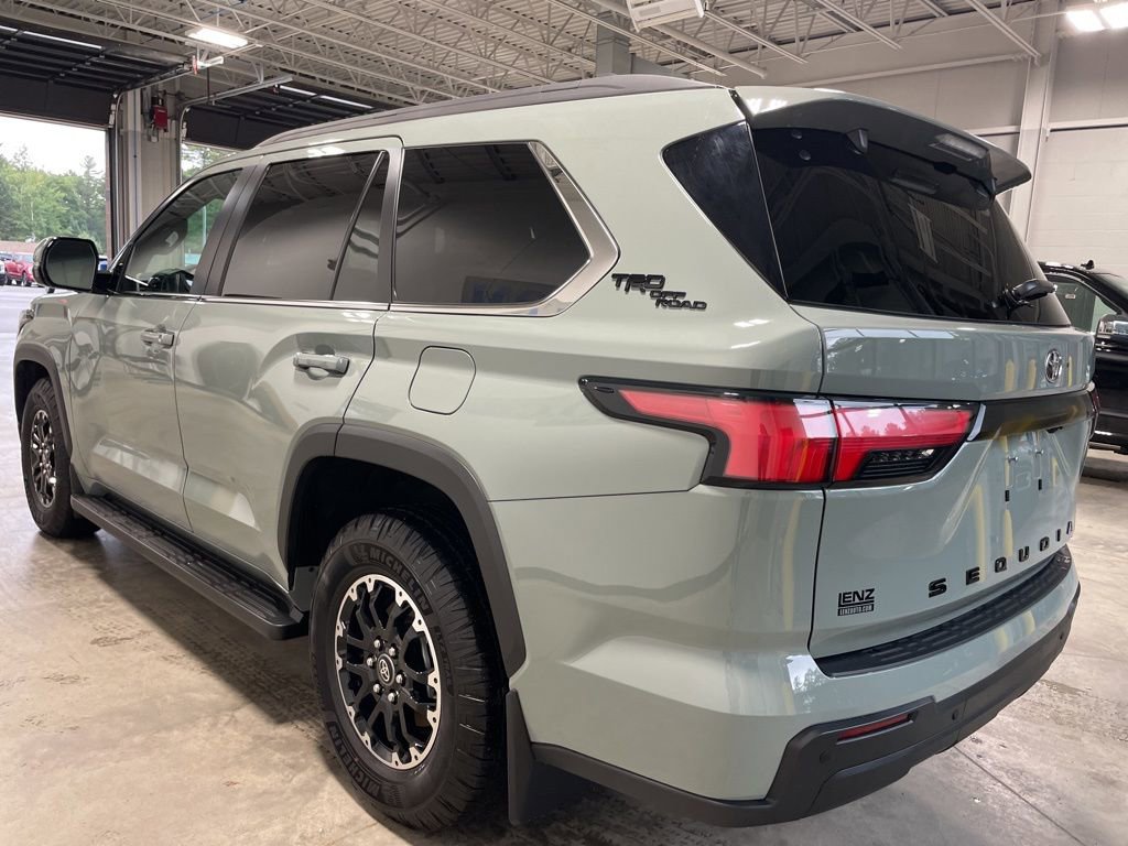 Used 2025 Toyota Sequoia SR5 AWD/4WD image 5