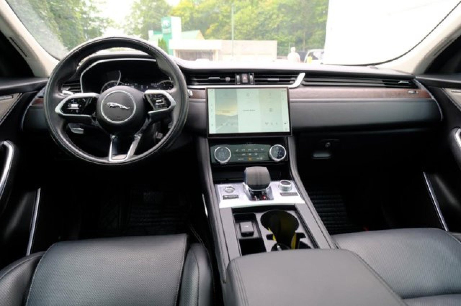 Used 2021 Jaguar F-PACE S image 21