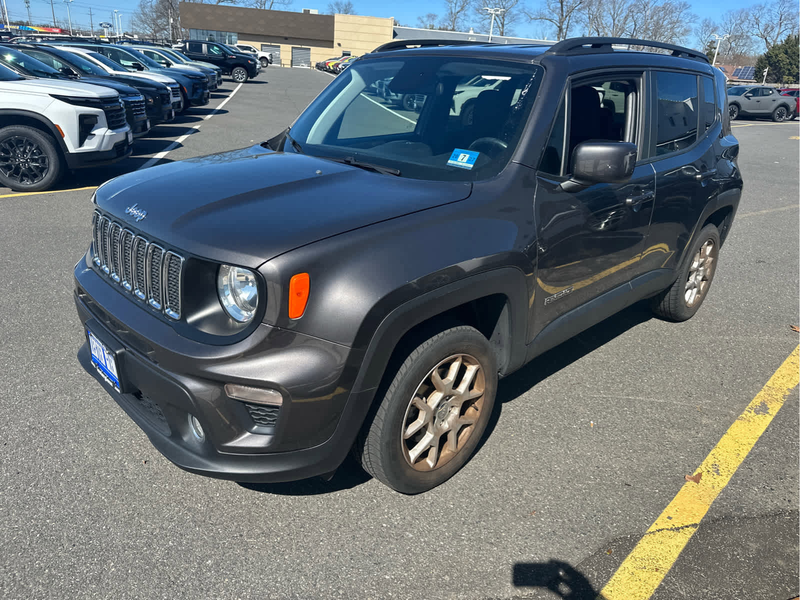 Used 2020 Jeep Renegade Latitude w/ Cold Weather Group image 6