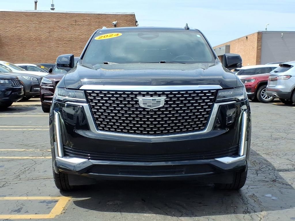 Used 2021 Cadillac Escalade Premium Luxury w/ LPO, Illumination Package AWD/4WD image 2