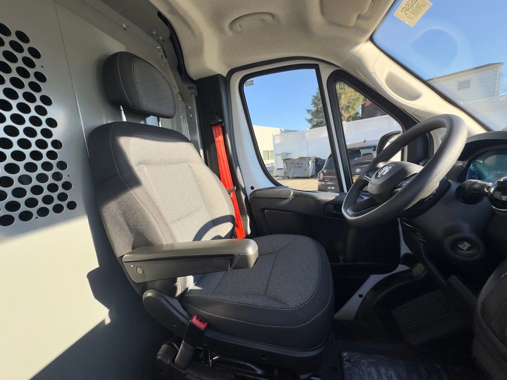 New 2025 RAM ProMaster 3500 FWD image 21