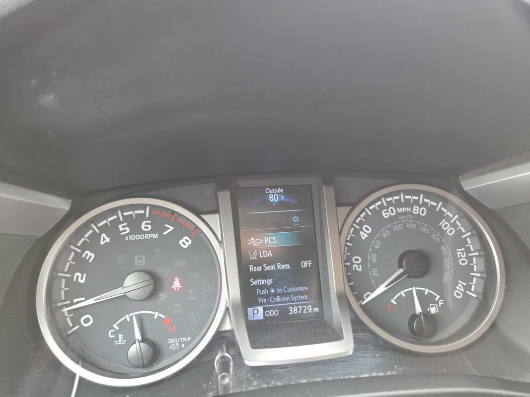 Used 2023 Toyota Tacoma SR5 AWD/4WD image 20