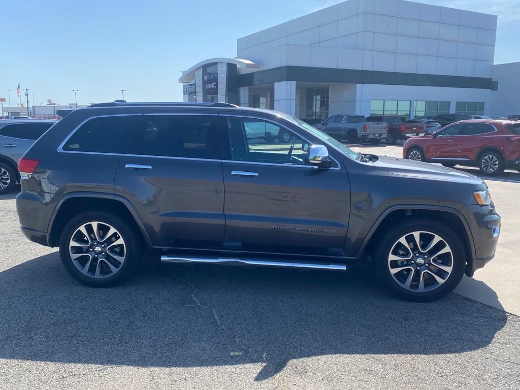 Used 2018 Jeep Grand Cherokee Overland RWD image 6