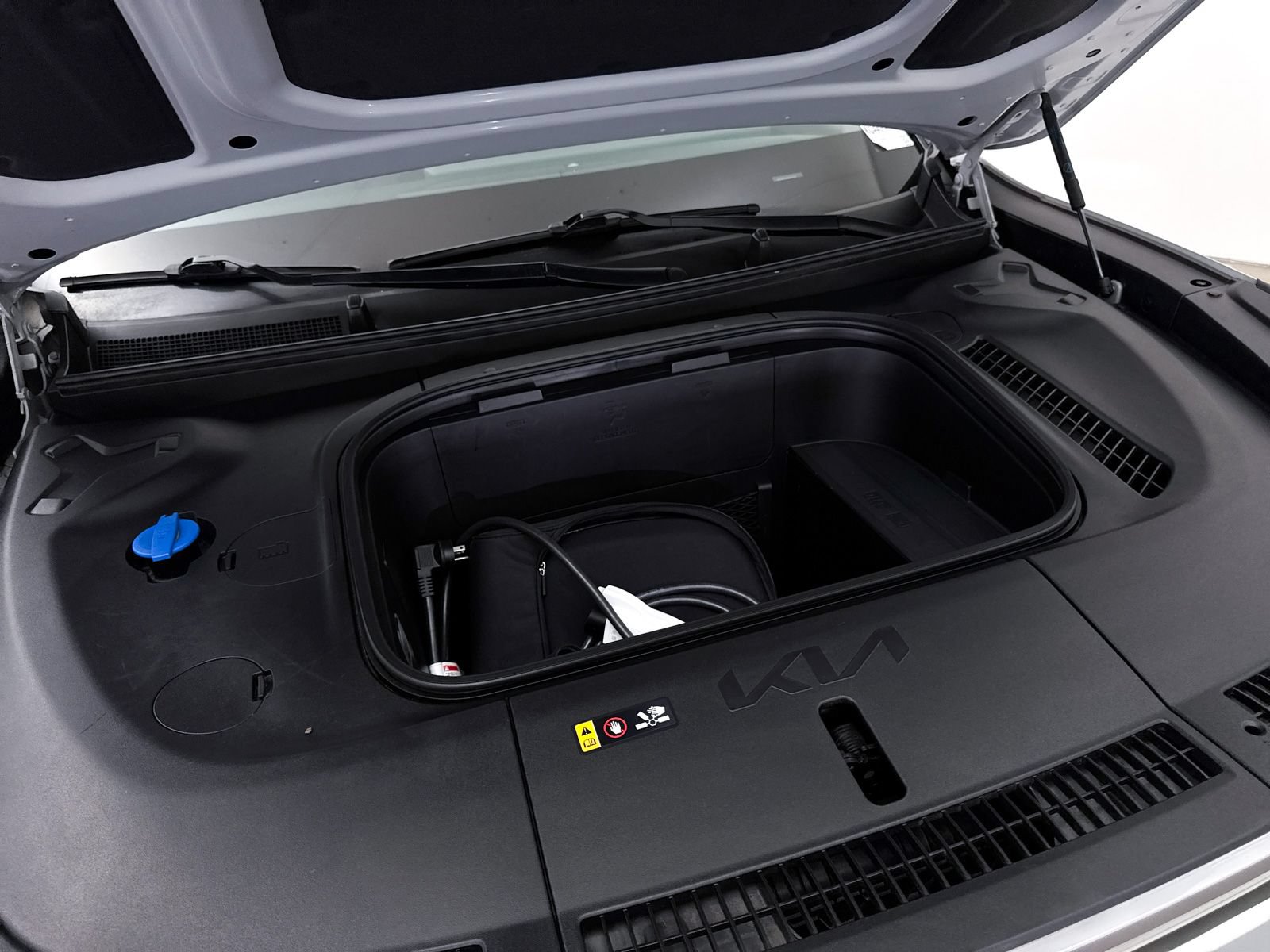 Certified 2024 Kia EV9 Light Long Range RWD image 8