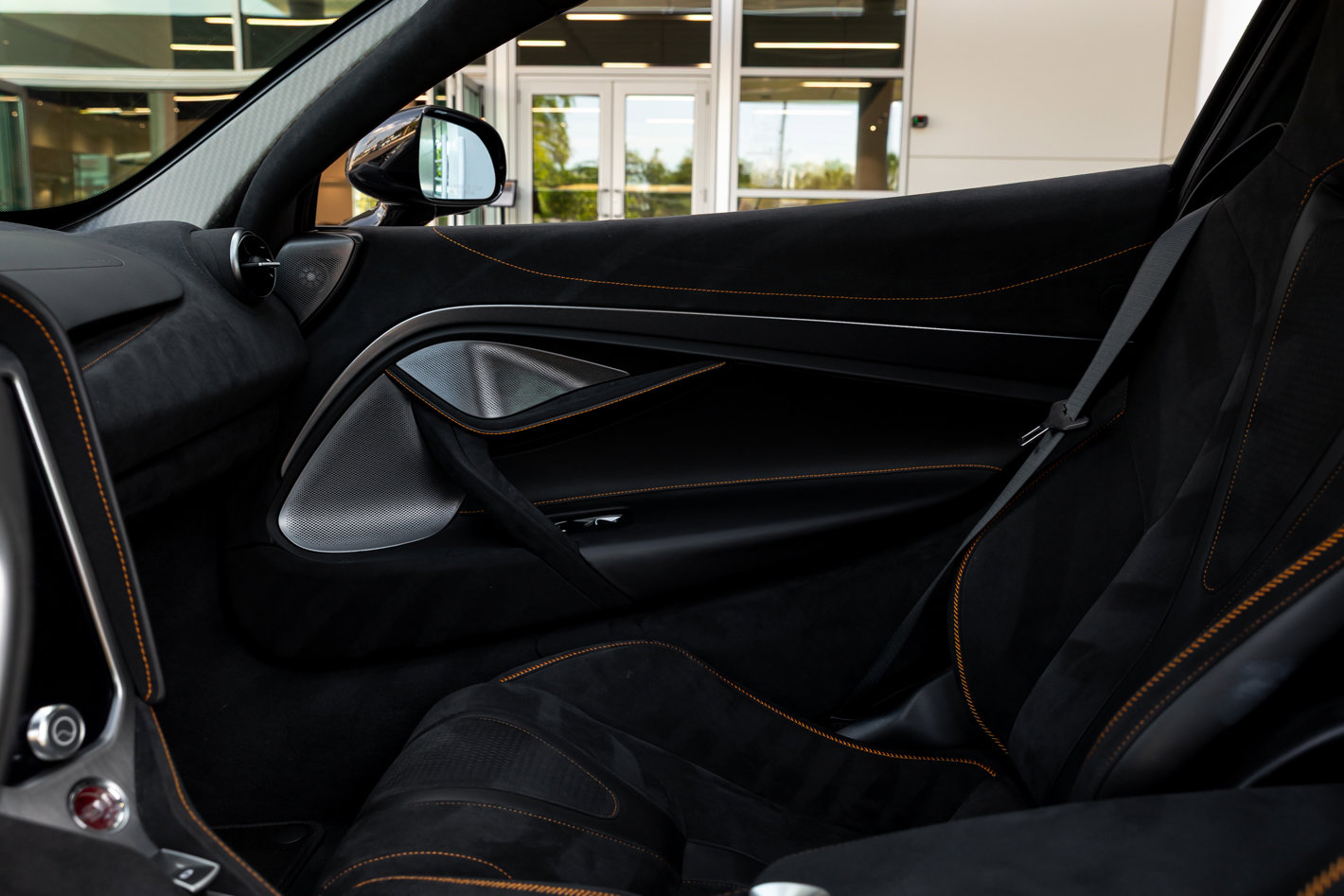 Used 2024 McLaren 750S image 43