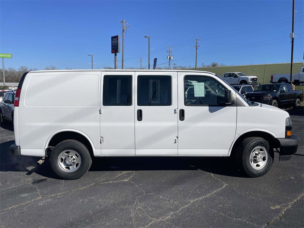 Used 2021 Chevrolet Express 2500 w/ Communications Package image 2