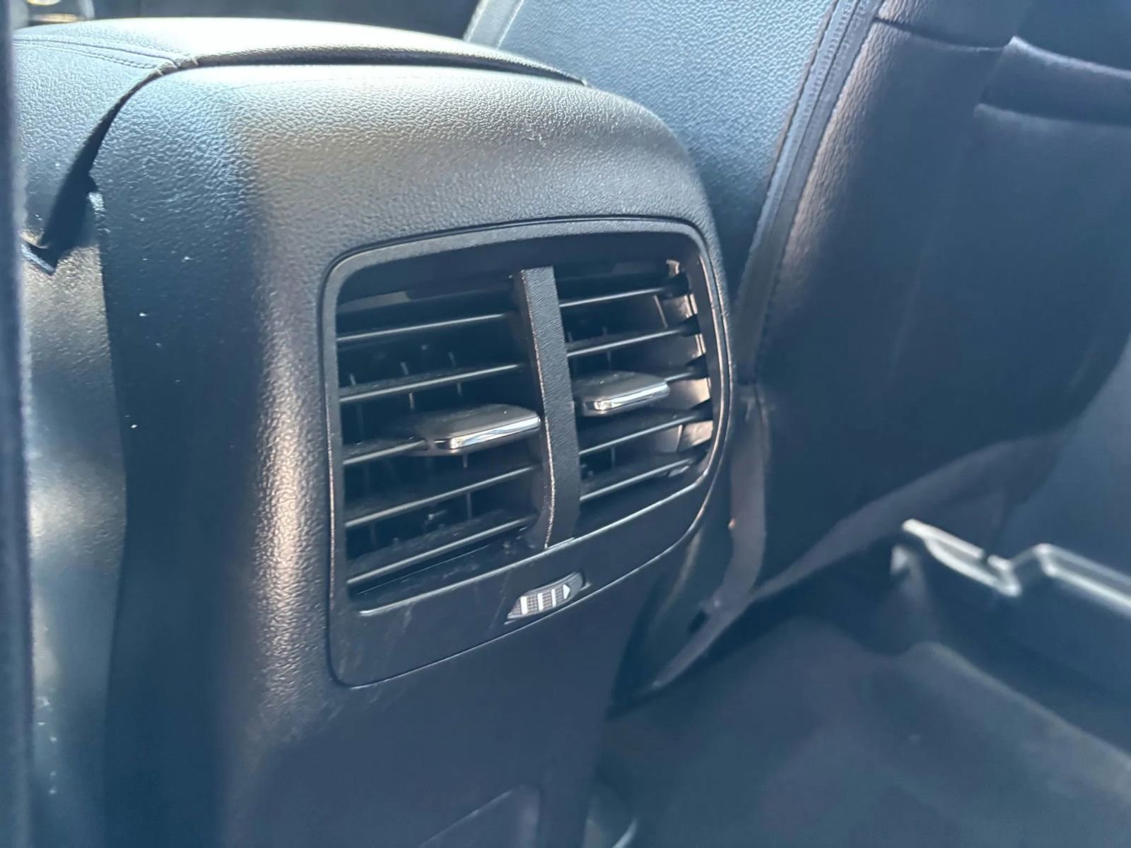 Used 2022 Ford Escape SEL image 28