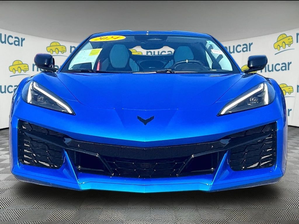 Used 2024 Chevrolet Corvette Z06 w/ Stealth Interior Trim Package RWD image 2