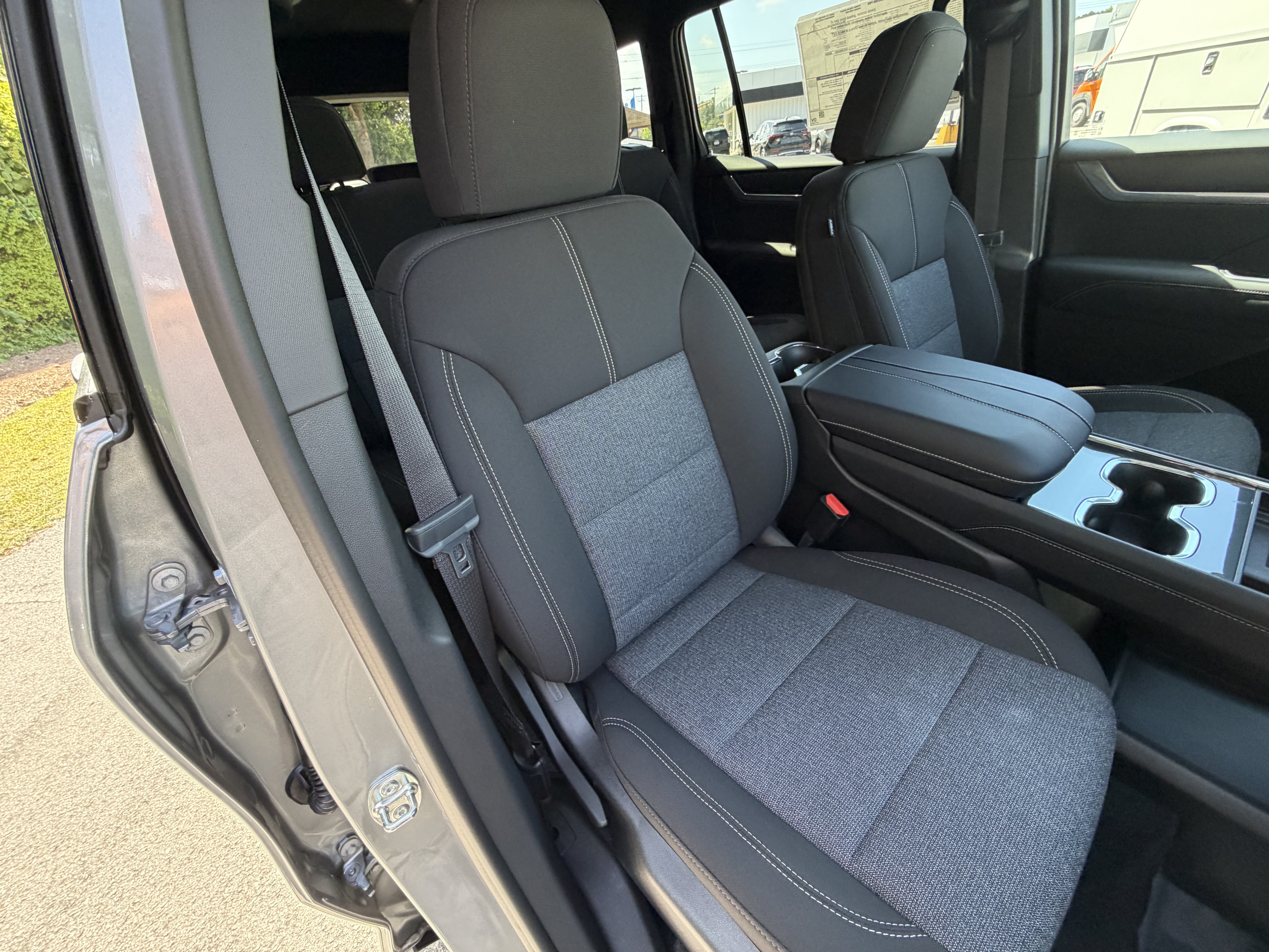New 2026 GMC Acadia Elevation w/ Black Edition FWD image 18